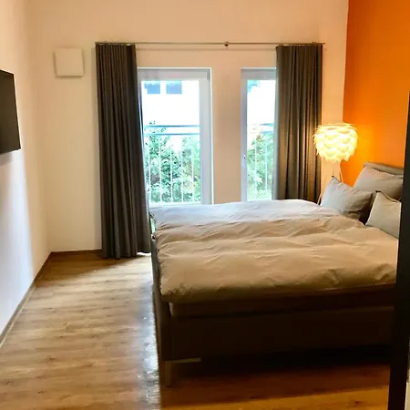 Aparthaus Felizitas Groß-Gerau Buitenkant foto